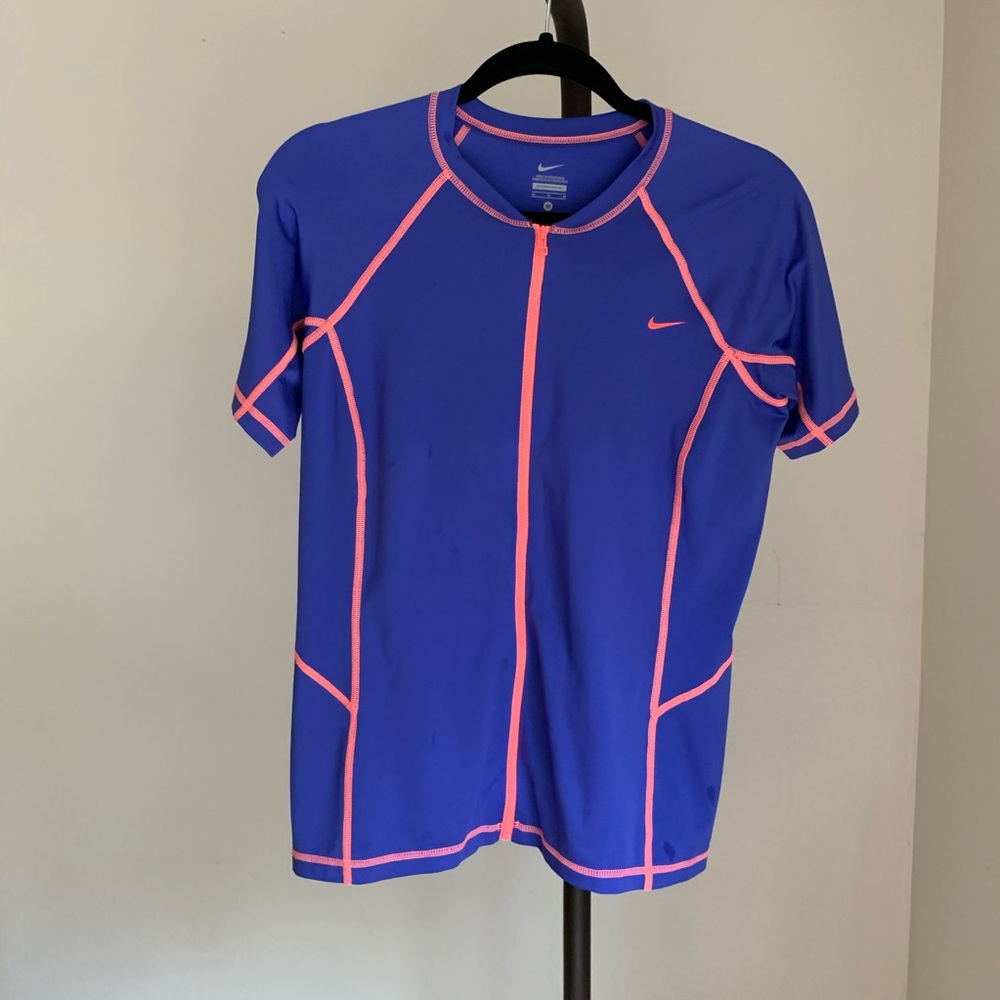 Nike Top women’s short sleeve full zip up workout shirt top athletic top